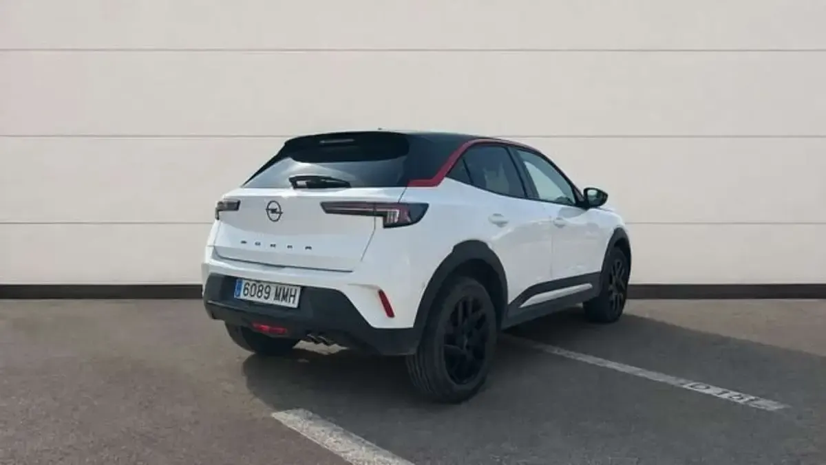 Usado Opel Mokka 136 CV (100 kW) 2023 Blanco SUV