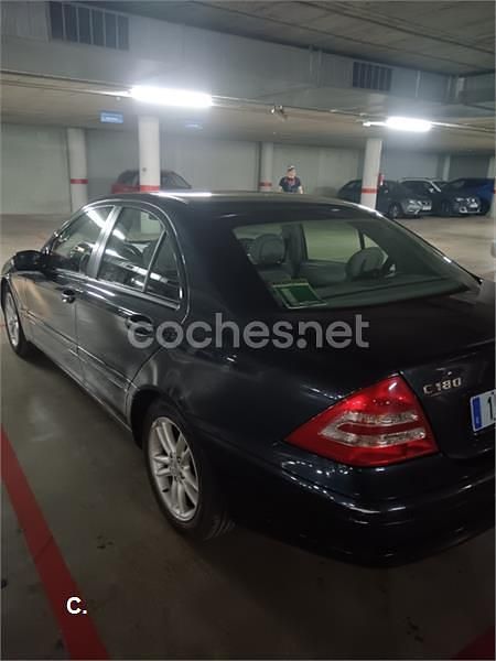 Usado Mercedes C180 Elegance 143 CV (105 kW) 2004 Negro Berlina