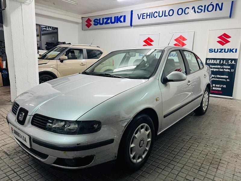 Gris / plata Usado 2004 Seat Toledo Stella Berlina | 2950 € (Precio justo) - Imagen 1/4
