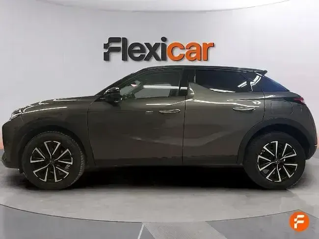 Usado DS Automobiles DS3 Crossback Performance 130 CV (95 kW) 2023 Gris SUV