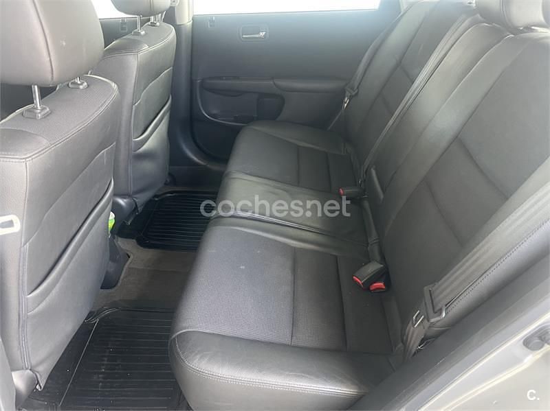 Gris / plata Usado 2004 Honda Civic Sport Berlina | 7000 € - Imagen 1/4