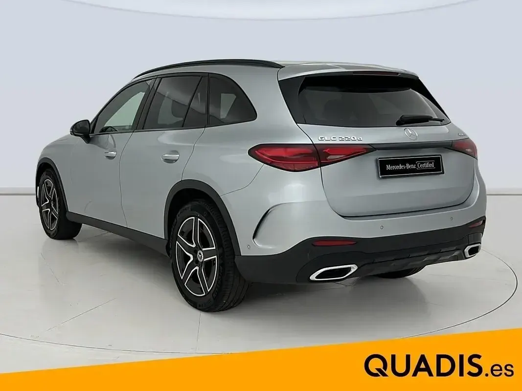 Usado Mercedes GLC220 197 CV (144 kW) 2025 Gris plata SUV