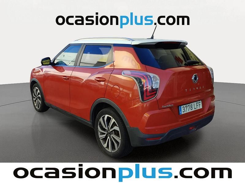 Usado Ssangyong (KGM) Tivoli Limited 163 CV (119 kW) 2020 Rojo SUV