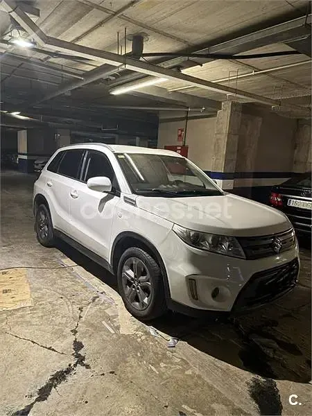 Usado Suzuki Vitara 120 CV (88 kW) 2017 Blanco SUV