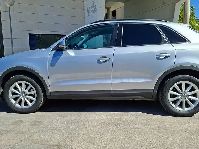 Usado Audi Q3 Advanced Plus 150 CV (110 kW) 2015 Gris / plata SUV
