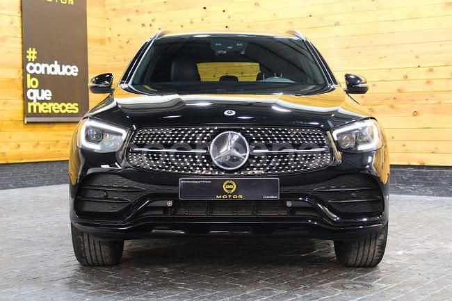 Usado Mercedes GLC300e 320 CV (235 kW) 2021 Negro SUV