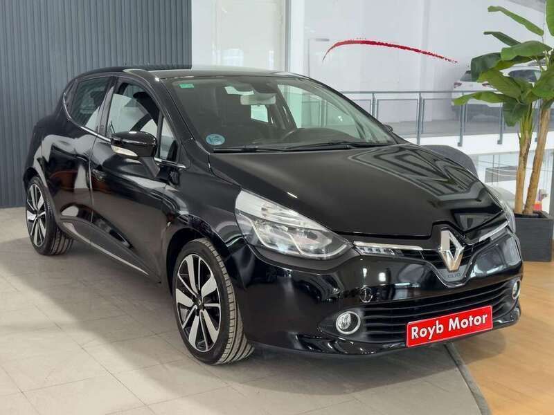 Negro Usado 2016 Renault Clio IV Zen Utilitario | 9200 € (Precio justo) - Imagen 1/4