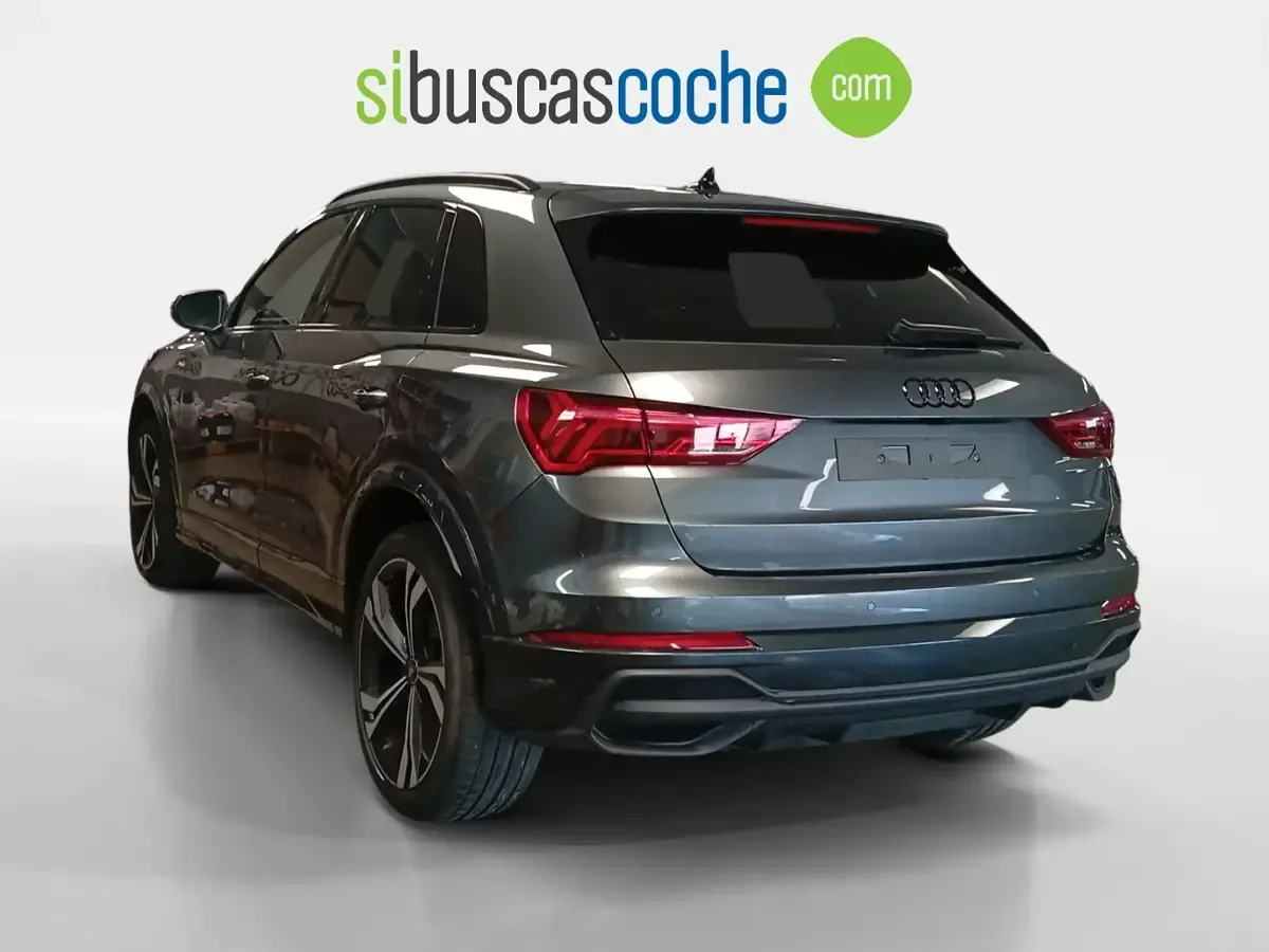 Usado Audi Q3 150 CV (110 kW) 2024 Gris/plata SUV