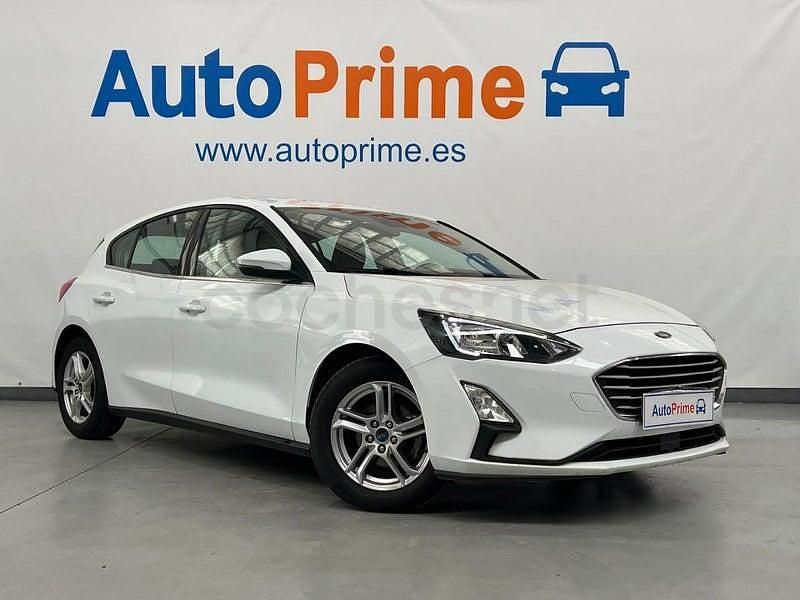 Usado Ford Focus Trend 120 CV (88 kW) 2019 Blanco Berlina