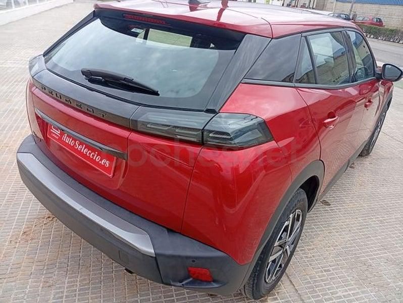 Usado Peugeot 2008 Active 100 CV (73 kW) 2023 Rojo SUV