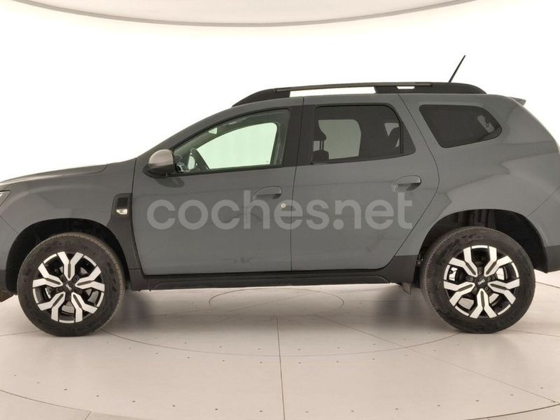 Usado Dacia Duster Journey 150 CV (110 kW) 2024 Gris / plata SUV