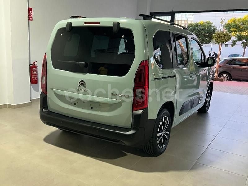 Usado Citroën Berlingo Feel 100 CV (73 kW) 2018 Azul Monovolumen