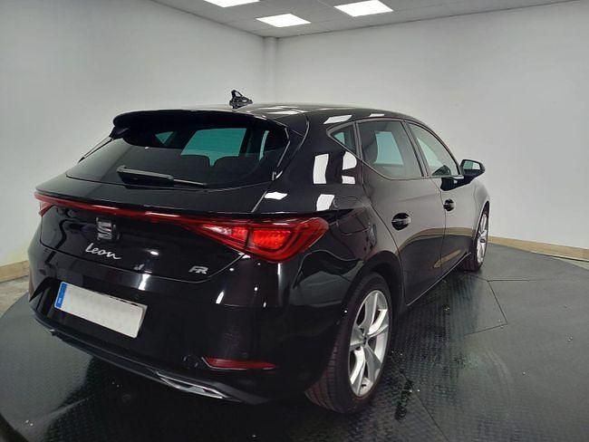 Usado Seat Leon FR 150 CV (110 kW) 2021 Negro Berlina