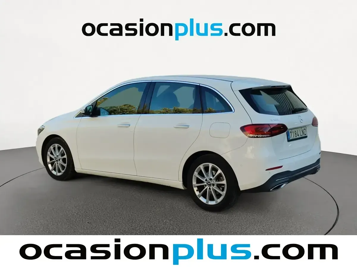 Occasion Mercedes B180 136 PK (100 kW) 2021 Wit MPV