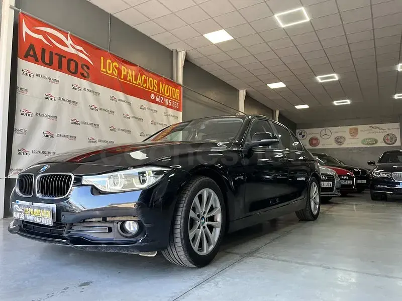 Usado BMW 320 Efficient Dynamics 163 CV (119 kW) 2017 Negro Berlina