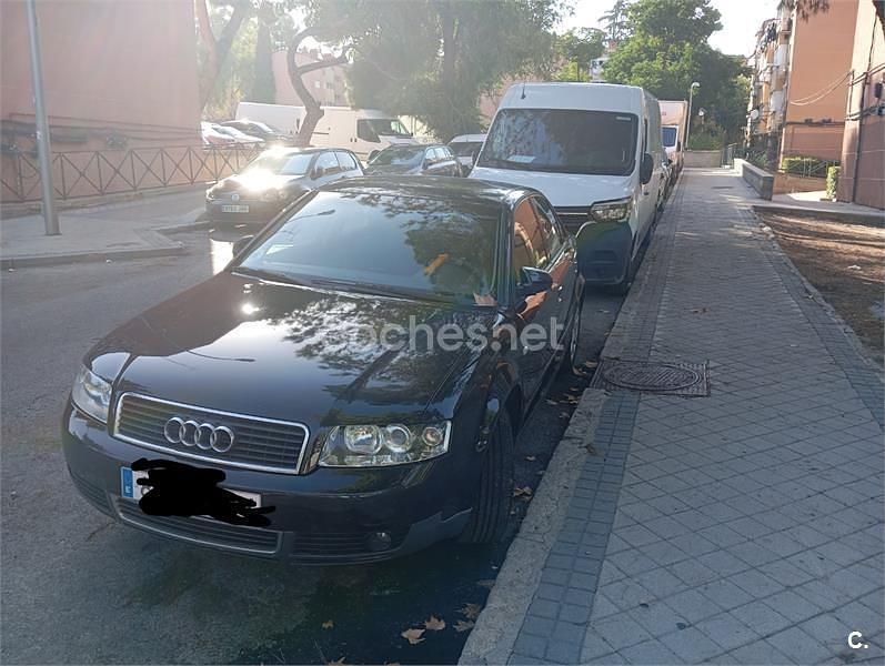 Negro Usado 2001 Audi A4 Berlina | 2400 € (Buen precio) - Imagen 1/4