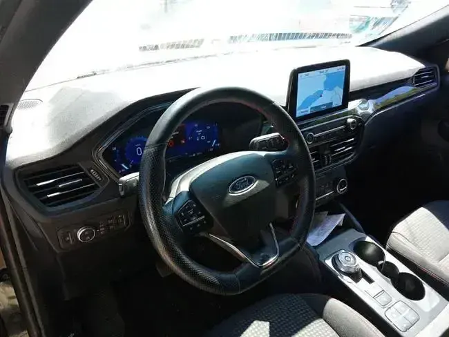 Usado Ford Kuga ST-Line 226 CV (166 kW) 2023 Negro SUV