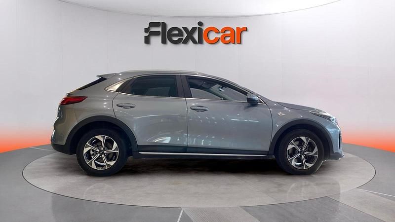 Usado Kia XCeed 120 CV (88 kW) 2023 Gris SUV