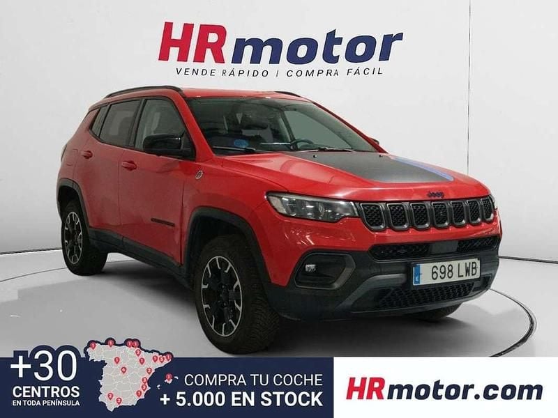 Rojo Usado 2022 Jeep Compass Trailhawk SUV | 19.240 € (Precio justo) - Imagen 1/4