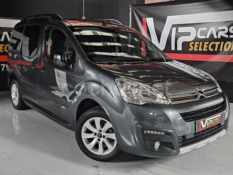 Gris / plata Usado 2017 Citroën Berlingo Feel Monovolumen | 10.890 € (Super precio) - Imagen 1/4