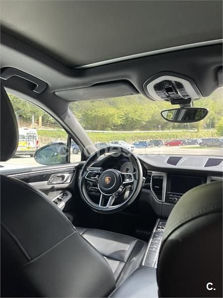 Używany Porsche Macan S 258 KM (189 kW) 2014 Czarny SUV