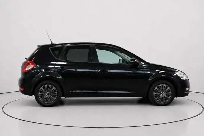Usado Kia Ceed 90 CV (66 kW) 2010 Utilitario