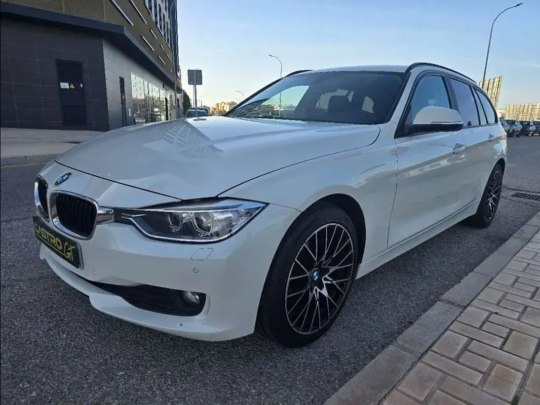 Usado BMW 318 Gran Turismo Comfort Edition 143 CV (105 kW) 2013 Blanco Berlina