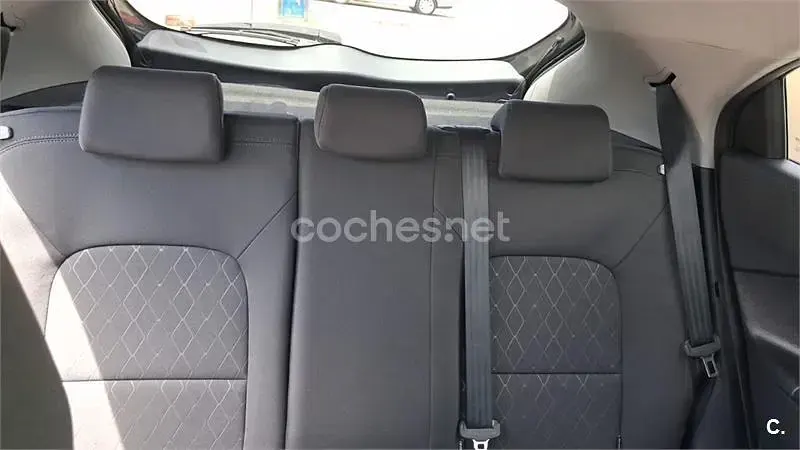 Usado Kia Rio 84 CV (61 kW) 2016 Azul Utilitario