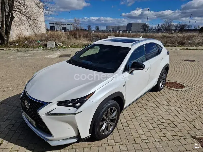 Usado Lexus NX300h Sport Line 197 CV (144 kW) 2015 Blanco SUV