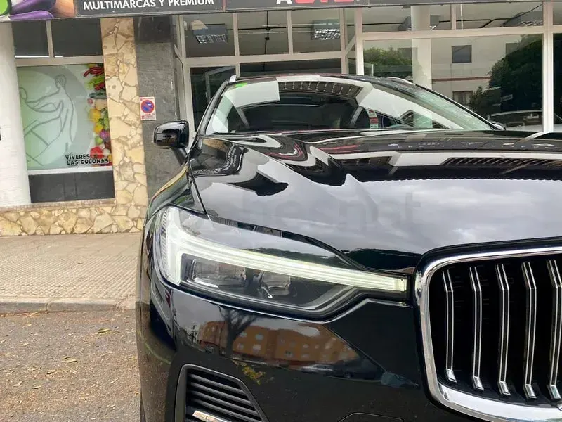 Usado Volvo XC60 Inscription 350 CV (257 kW) 2022 Negro SUV