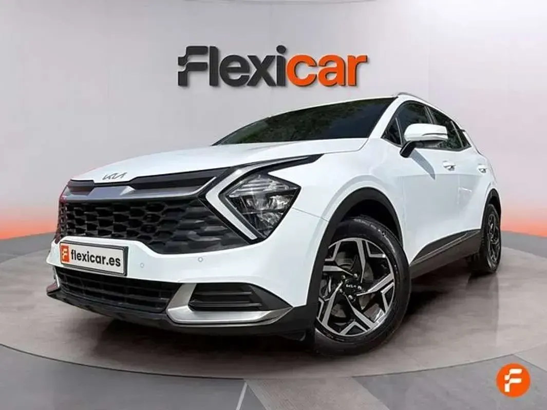 Usado Kia Sportage 136 CV (100 kW) 2023 Blanco SUV