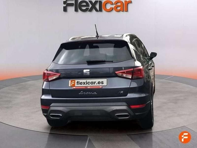Usado Seat Arona FR 110 CV (80 kW) 2024 Azul SUV