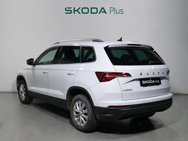 Usado Skoda Karoq Ambition 115 CV (84 kW) 2022 Blanco SUV
