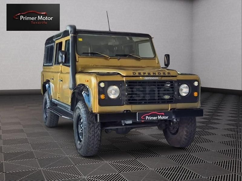 Usado Land Rover Defender 112 CV (82 kW) 1998 Naranja Familiar