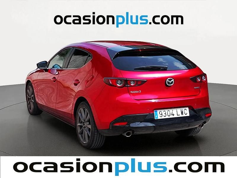 Używany Mazda 3 122 KM (89 kW) 2022 Czerwony