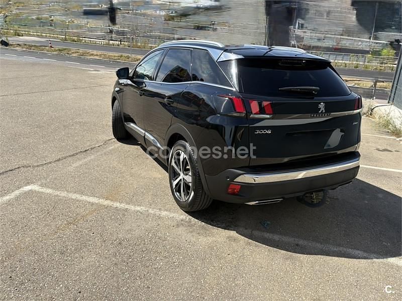 Usado Peugeot 3008 GT-line 130 CV (95 kW) 2019 Negro SUV