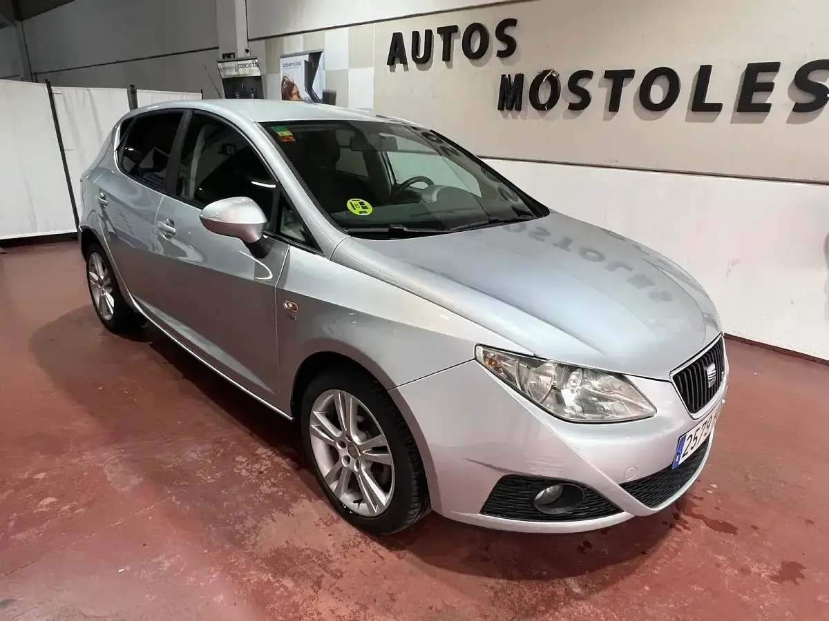 Usado Seat Ibiza Style 105 CV (77 kW) 2010 Berlina