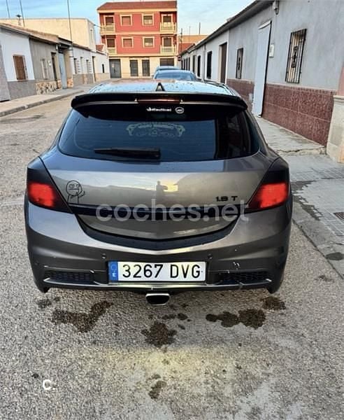 Usado Opel Astra GTC Sport 120 CV (88 kW) 2006 Gris / plata Berlina