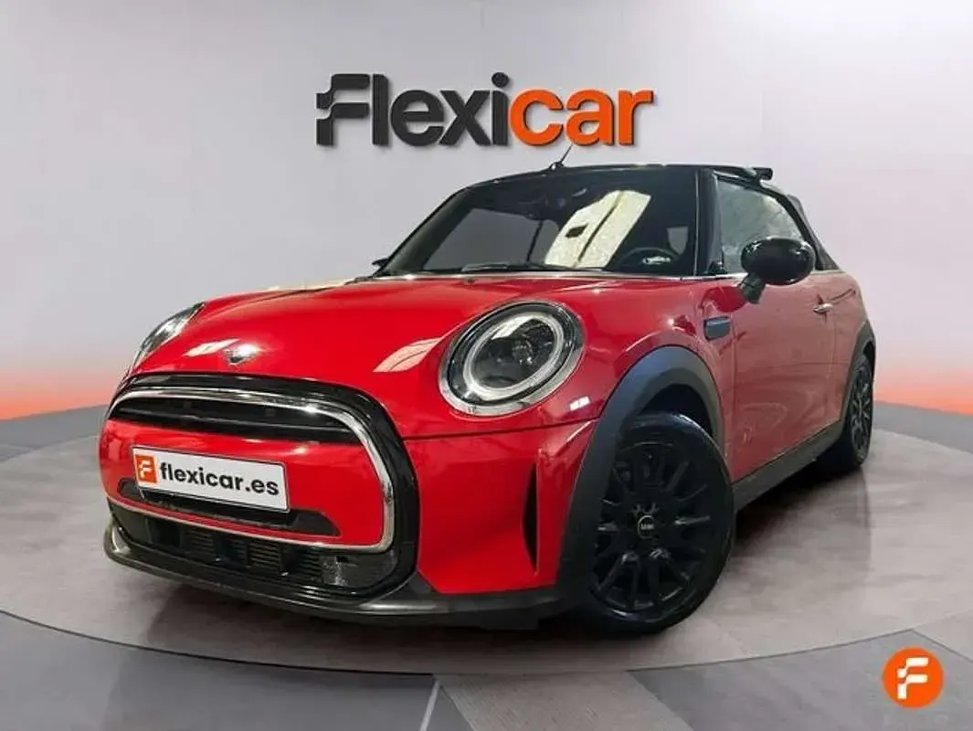Usado Mini Cooper Cabriolet 136 CV (100 kW) 2022 Rojo Descapotable
