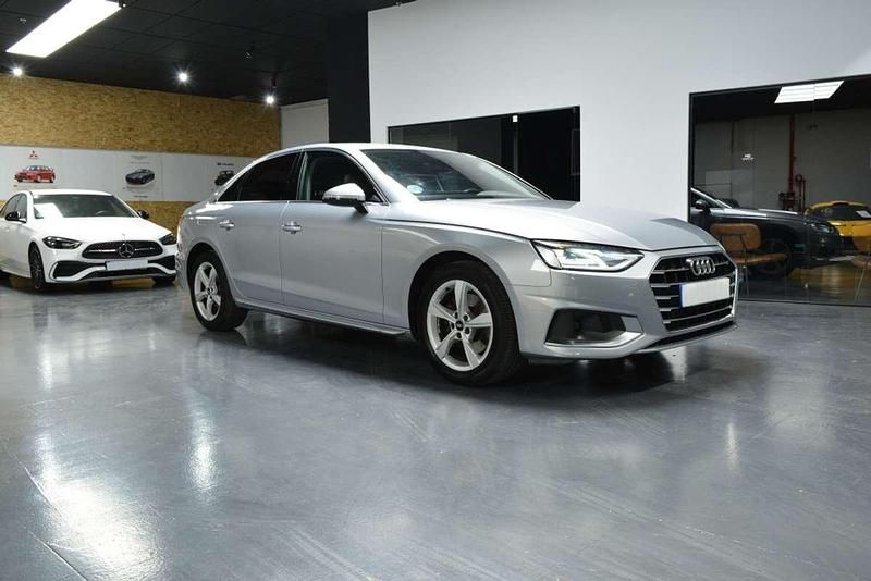 Usado Audi A4 Advanced 150 CV (110 kW) 2021 Gris Berlina