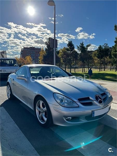Usado Mercedes SLK200 163 CV (119 kW) 2007 Gris / plata Descapotable