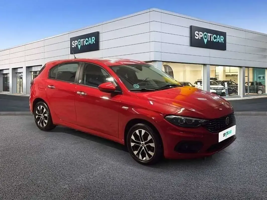 Usado Fiat Tipo Business 95 CV (69 kW) 2020 Rojo Utilitario