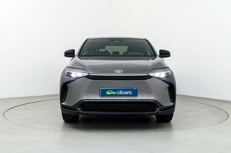 Usado Toyota bZ4X Advance 150 kW (204 CV) 2023 Gris SUV