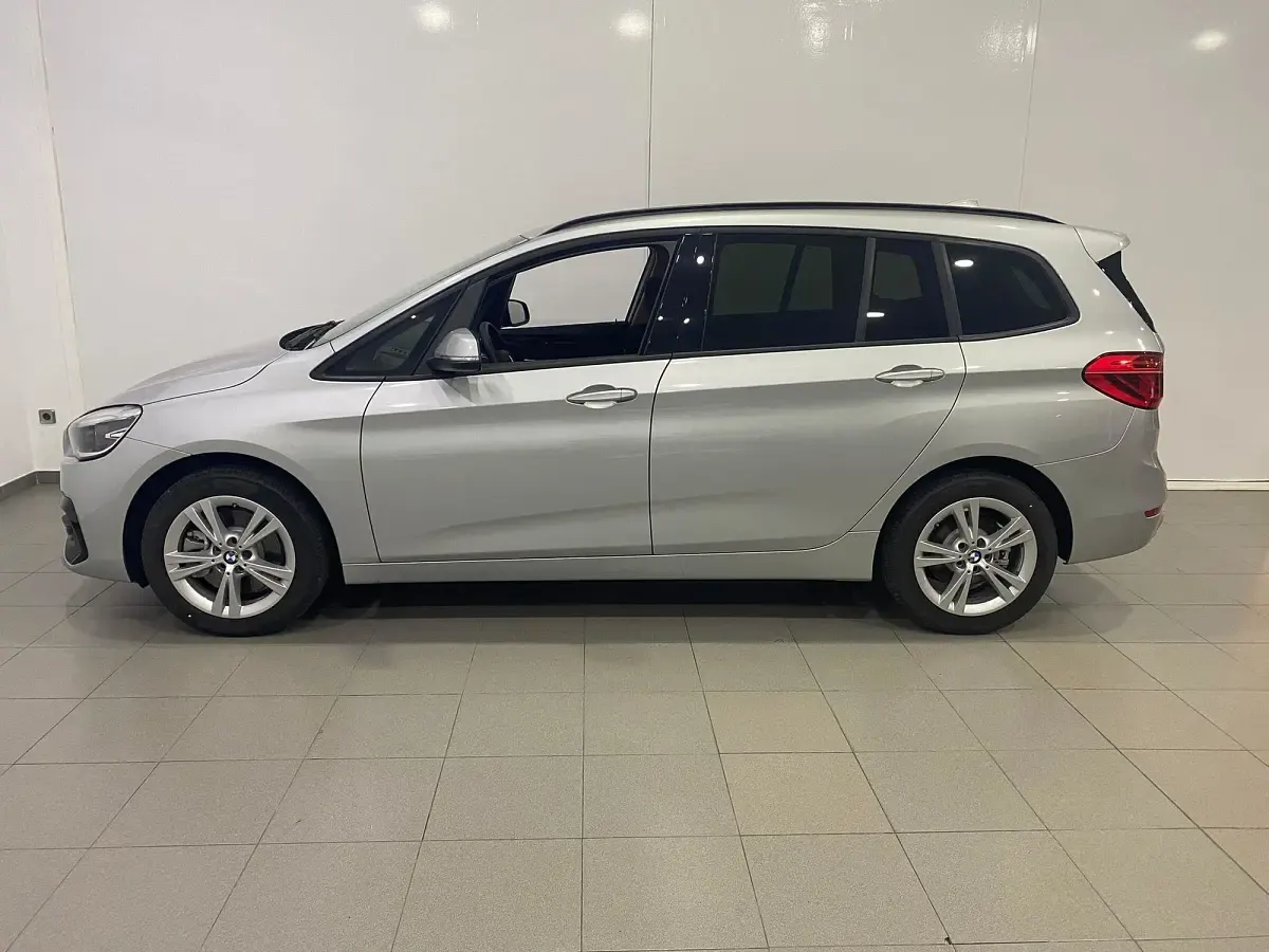 Usado BMW 218 Gran Tourer Performance 150 CV (110 kW) 2021 Gris plata Monovolumen
