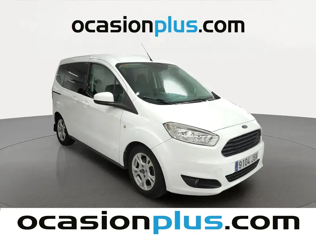 Usado Ford Tourneo Courier Trend 97 CV (71 kW) 2016 Blanco Monovolumen