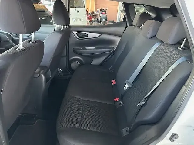 Usado Nissan Qashqai Visia 150 CV (110 kW) 2019 Blanco SUV
