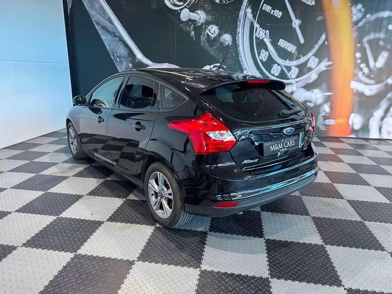 Usado Ford Focus Sport 125 CV (91 kW) 2014 Negro Utilitario