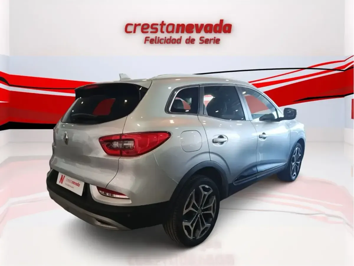Usado Renault Kadjar Zen 140 CV (102 kW) 2022 Gris SUV