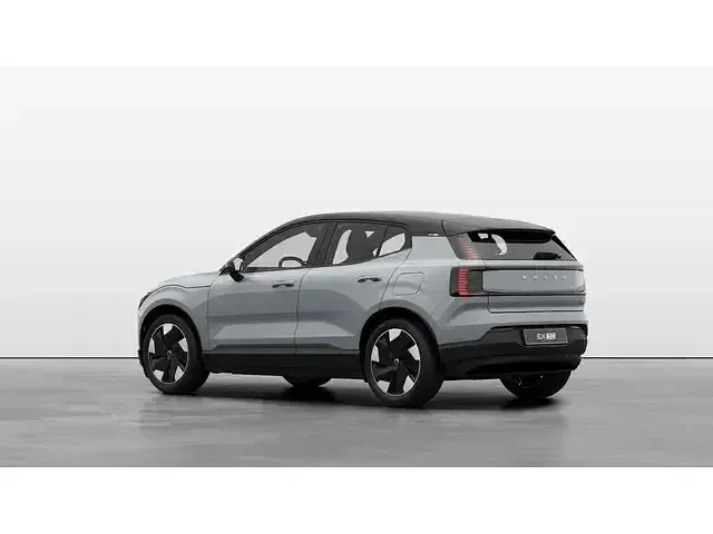 Usado Volvo EX30 Plus 200 kW (272 CV) 2023 Gris SUV