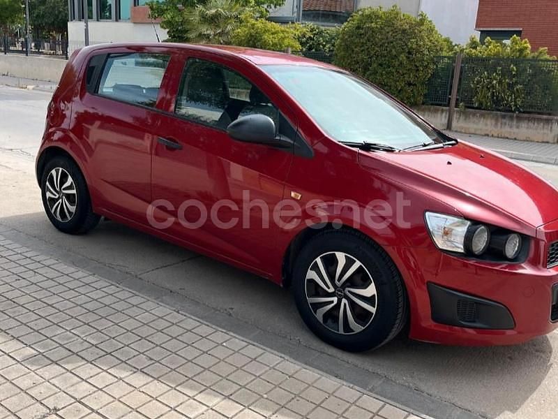 Usado Chevrolet Aveo LS 84 CV (61 kW) 2012 Granate Berlina